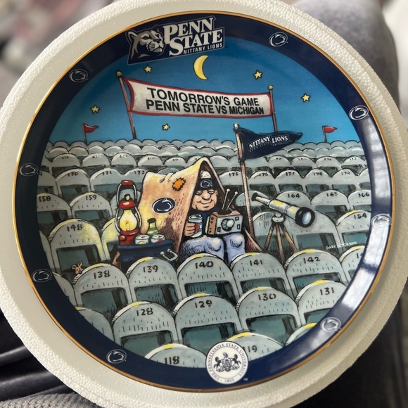 Penn State Prayer Porcelain Collector Plate by Gary Patterson. - Picture 8 of 16